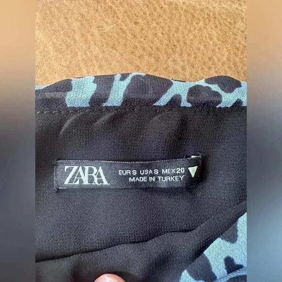 ZARA Women's Blue Animal Print Balloon Long Sleeve Pleated Crop Blouse Top Sz S - Picture 5 of 11